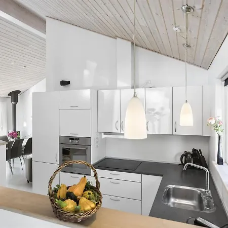 Holiday home Toa - 600m From The Sea In Lolland- Falster And Mon By Interhome *